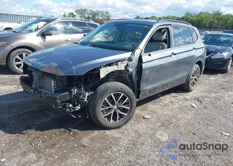 2021 Volkswagen Tiguan 2.0T Se/2.0T Se R-Line Black/2.0T Sel из США, поврежденный, VIN 3VV3B7AX2MM145993